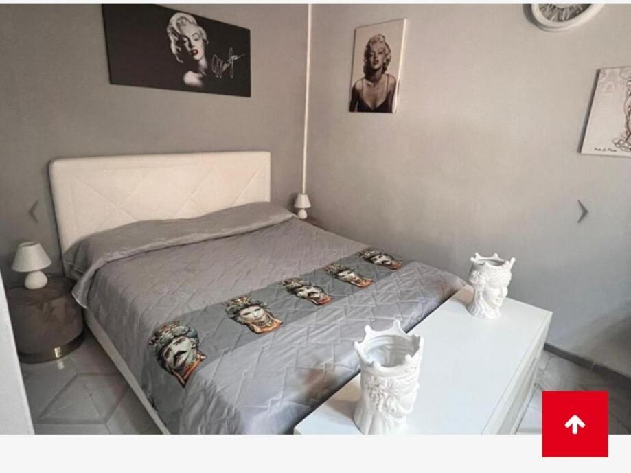 Casa Vacanze La Rocca 2 Apartment Palermo Luaran gambar