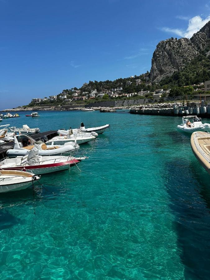 Casa Vacanze La Rocca 2 Apartment Palermo Luaran gambar