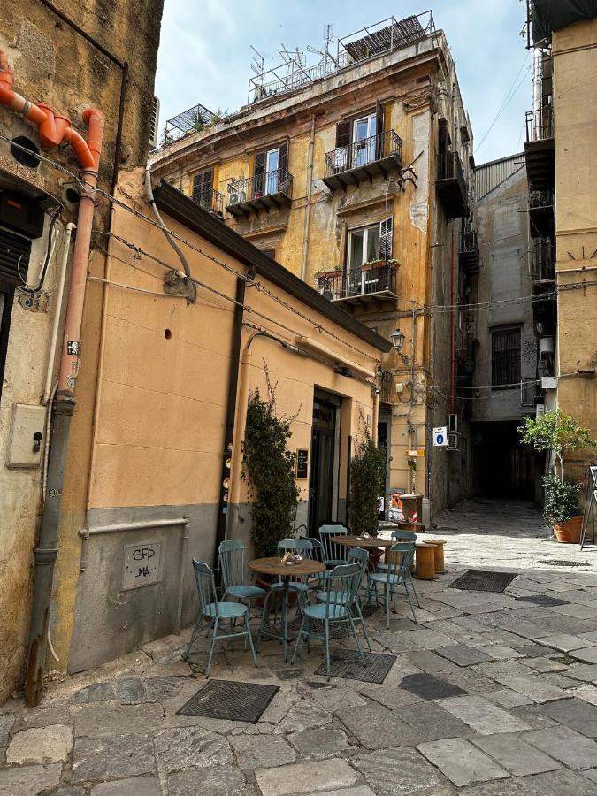 Casa Vacanze La Rocca 2 Apartment Palermo Luaran gambar